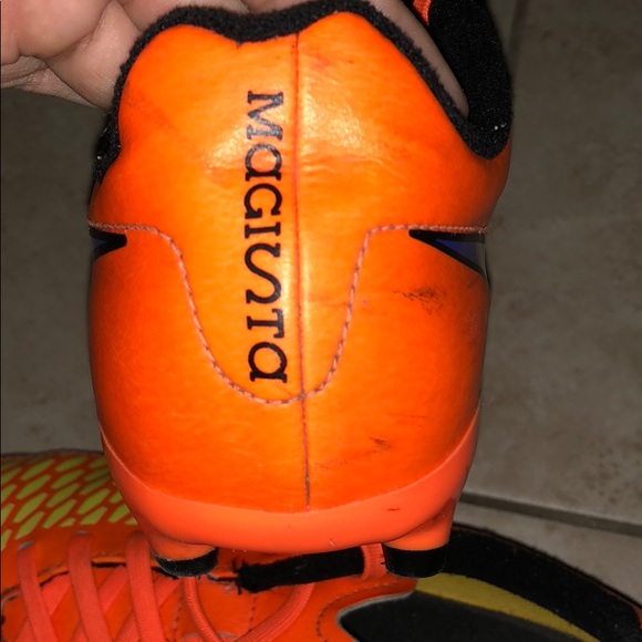 Nike Magista Soccer Cleats - Picture 5 of 8